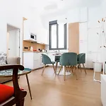 Oasis In The Heart Of Seville - 2 Bedroom Apt With Free Parking