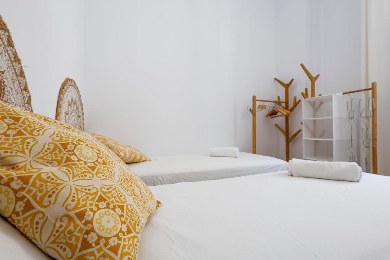 Oasis In The Heart Of - 2 Bedroom With Free Parking Seville